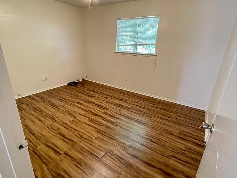 130 Jackson St #1 — Photo 8