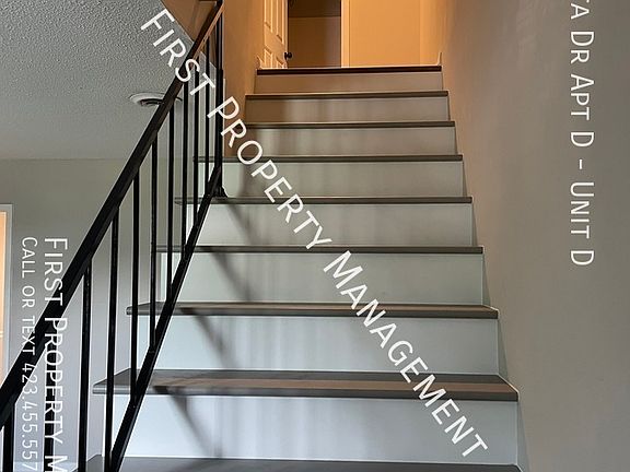 4th image of 704 Roberta Dr Unit D