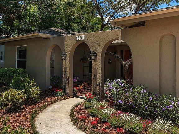 2nd image of 1301 Tierra Cir