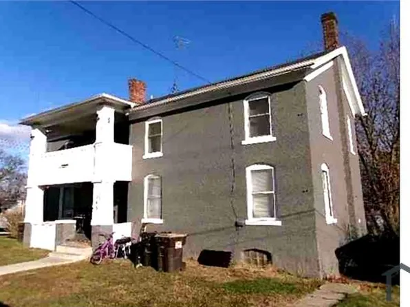 545 1/2 N Walnut Ave #1, Freeport, IL 61032