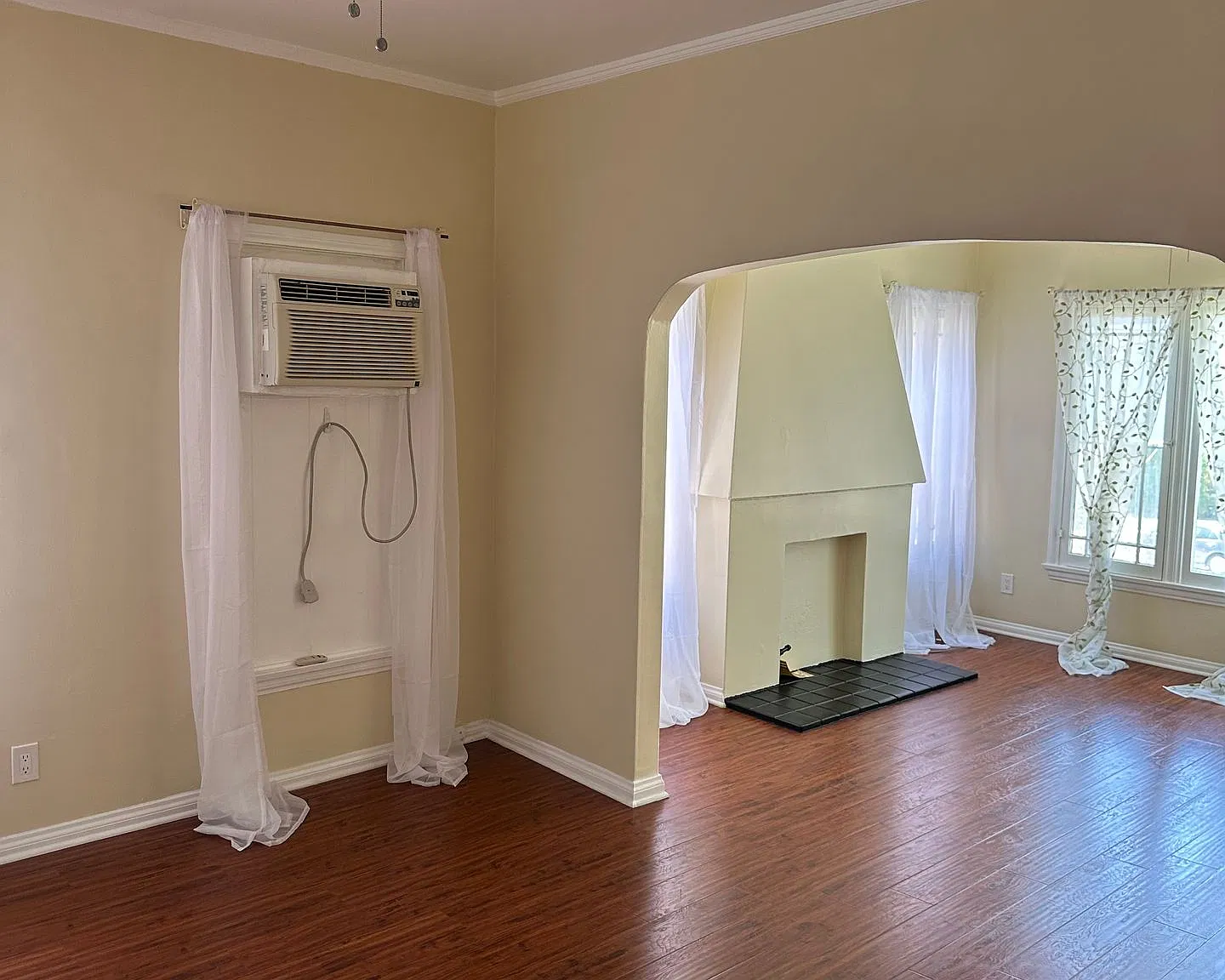 1166 N Raymond Ave — Photo 1