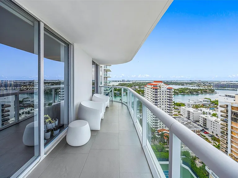 6365 Collins Ave #2301 — Photo 46