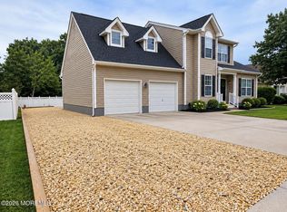 73 Timberline Rd, Bayville, NJ 08721