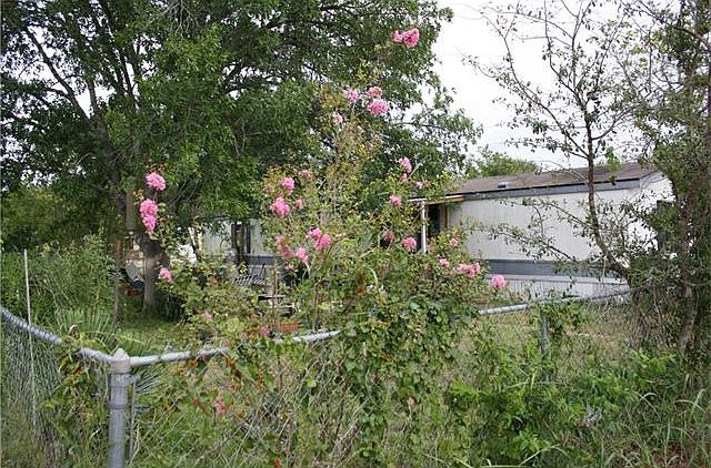 1st image of 125 Green Fields Dr