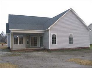 403 Weatherford Dr, Jacksonville, NC 28540
