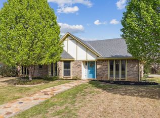 5913 Ed Coady Rd, Edgecliff Village, TX 76134