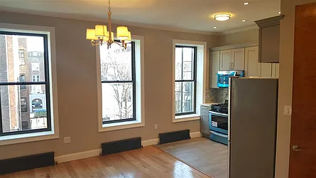 Rented by R New York