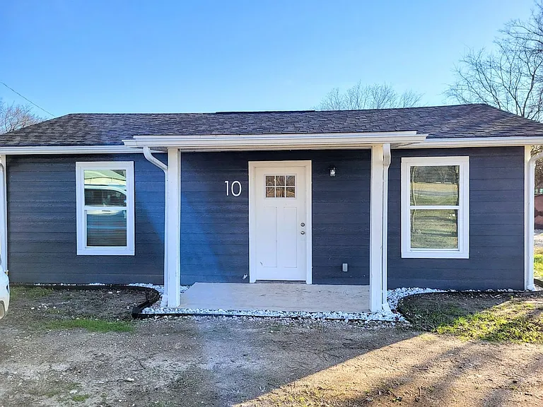 1901 E Highway 276 #10 — Photo 2