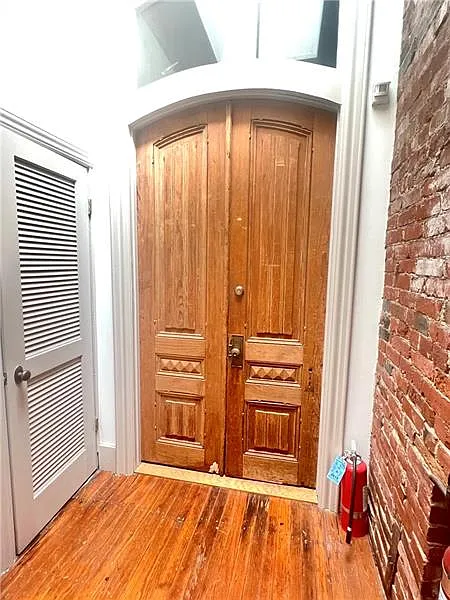 1 bed, 1.5 bath, 943 sqft, $1,640 — Photo 2