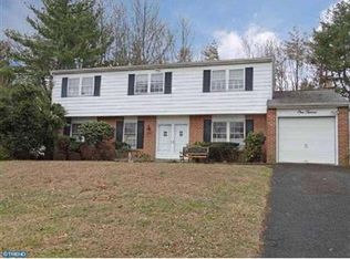 112 Kingsclere Dr, Southampton, PA
