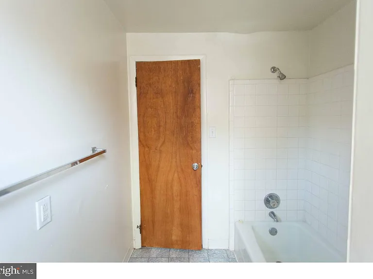 721 Spruce St #1F — Photo 11