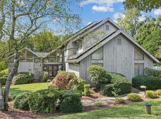 33 Corn Tassle Rd, Danbury, CT 06811