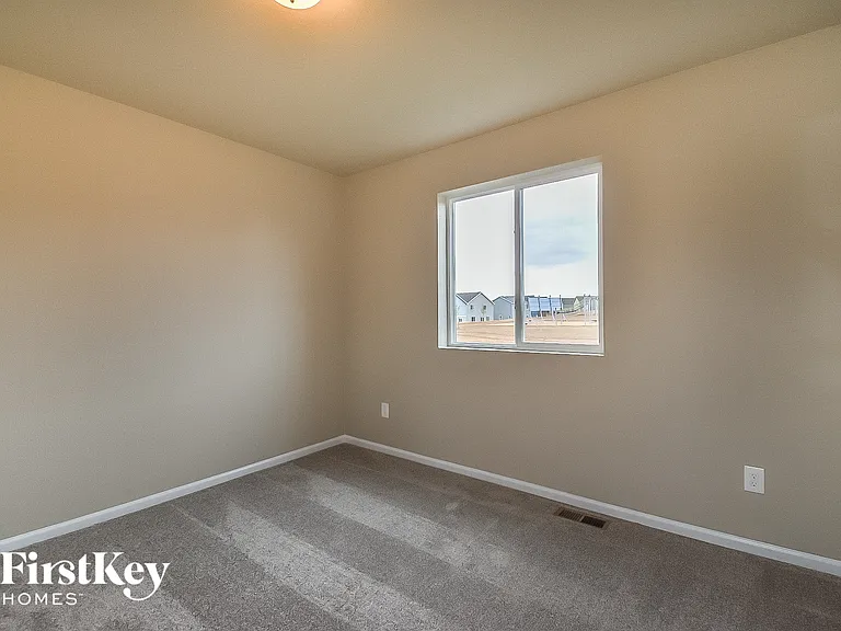 10225 Luneth Dr — Photo 11