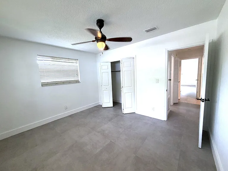 4019 Woodside Dr — Photo 8