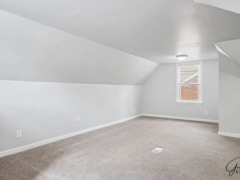 9610 Asbury Park — Photo 24