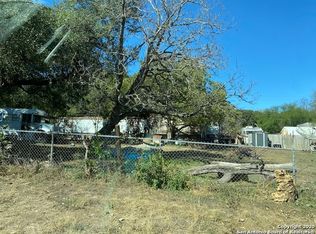 919 Pine Eagle Ln, San Antonio, TX 78260