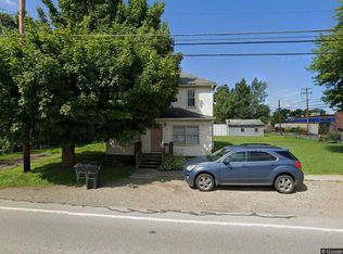 185 S 3rd St, Conneaut Lake, PA 16316