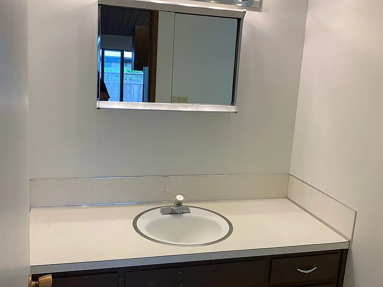 208 Main Ave N #2 — Photo 8