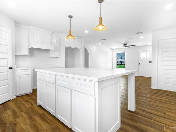 4th image of 7705 Heisman Ln
