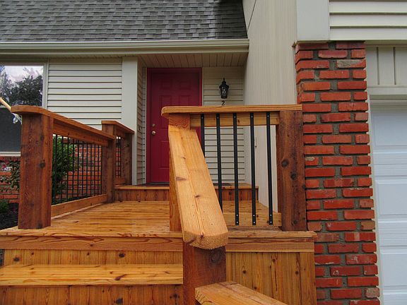 New front cedar deck