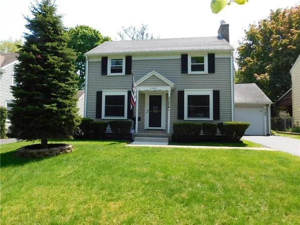 195 Elm Dr, Rochester, NY 14609
