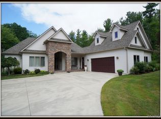 7400 Chestnut Ridge Rd, Orchard Park, NY 14127