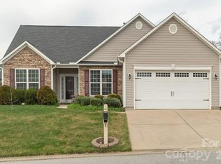 83 E Swift Creek Rd, Fletcher, NC 28732