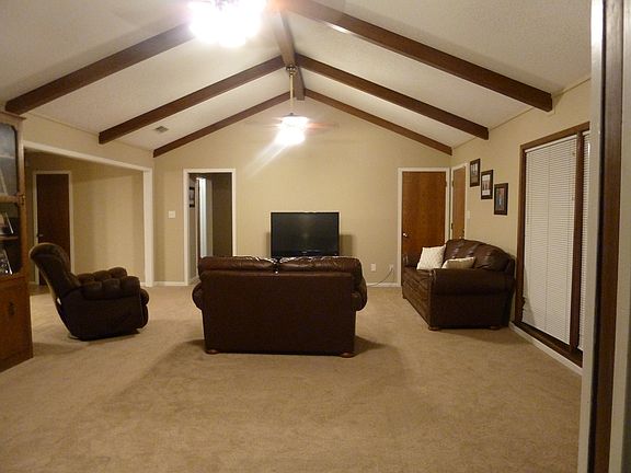 2nd image of 101 Reenie Dr