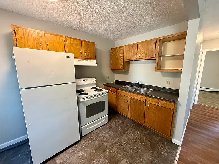 966 S Blaine Ave #1 — Photo 3