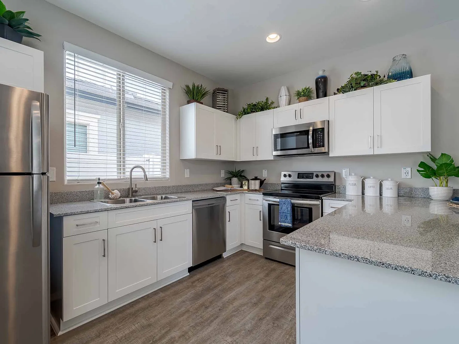 Vistoria At Estrella Commons — Photo 1