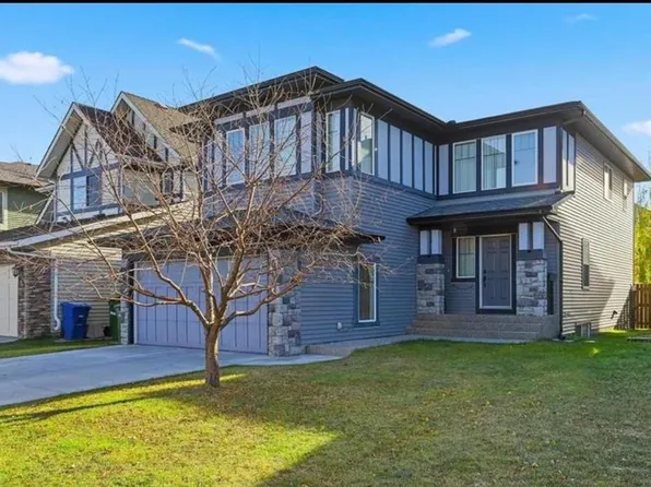 217 N Coopers Grv SW, Airdrie, AB T4B 0G4