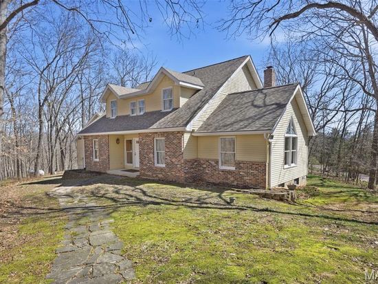 16 Rockwood Forest Gln, Eureka, MO 63025