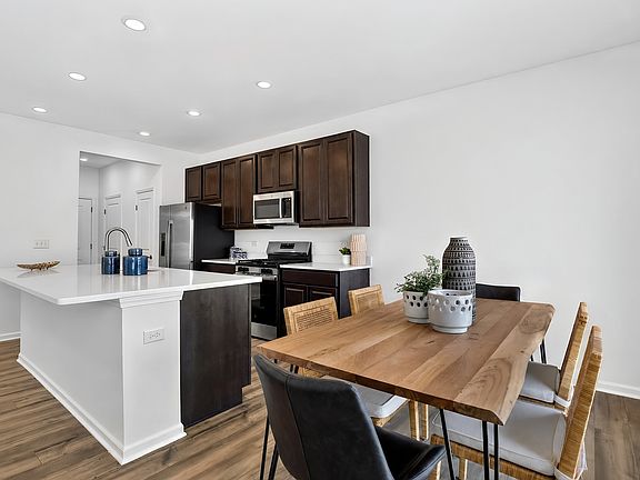 4th image of 4135 Meadowridge Rd