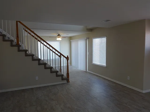 4807 N Halifax St — Photo 5