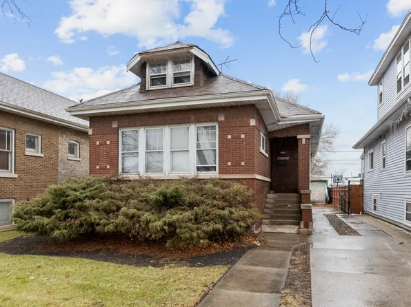 5020 W Fletcher St, Chicago, IL 60641