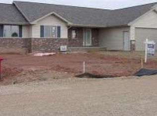 632 S Roland St, Combined Locks, WI 54113