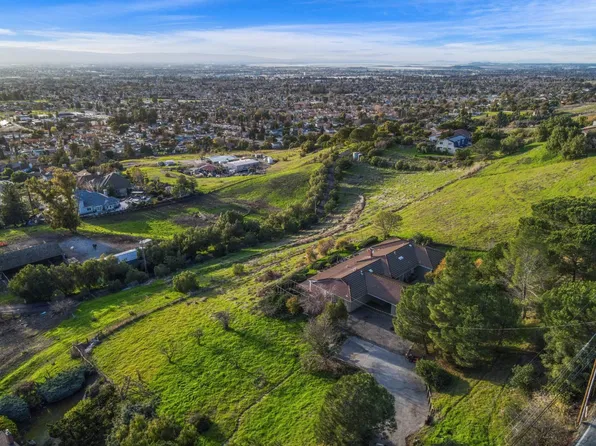 3565 Sierra Rd, San Jose, CA 95132