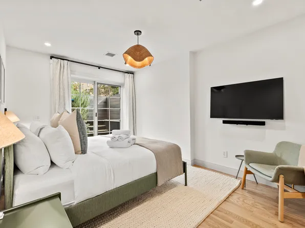 89 South Fourth Street image 23 of 28