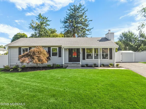 5 Wilbur Drive, Allentown, NJ 08501