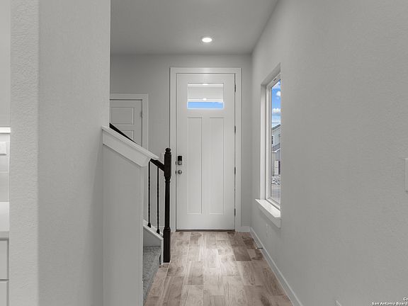 5th image of 11115 Carlyle Springs