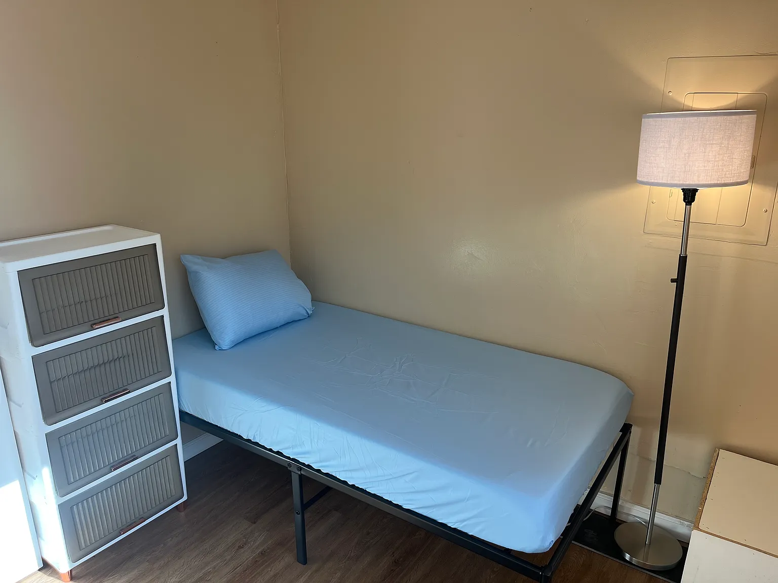 1 bed, $950 — Photo 1
