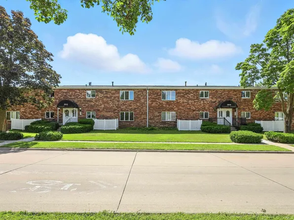 3510 37th Ave, Moline, IL 61265