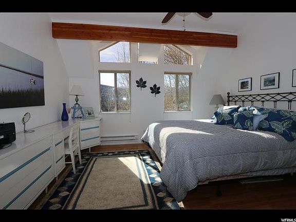 5th image of 734 S Bear Lake Blvd