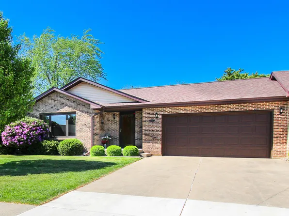 137 Regency Pkwy, La Porte, IN 46350