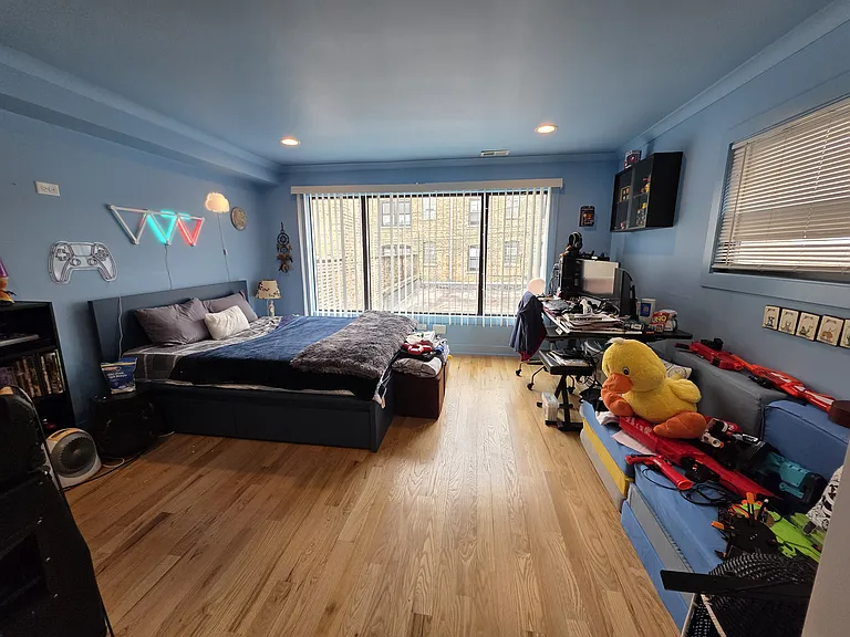5252 N Damen Ave #2 — Photo 19