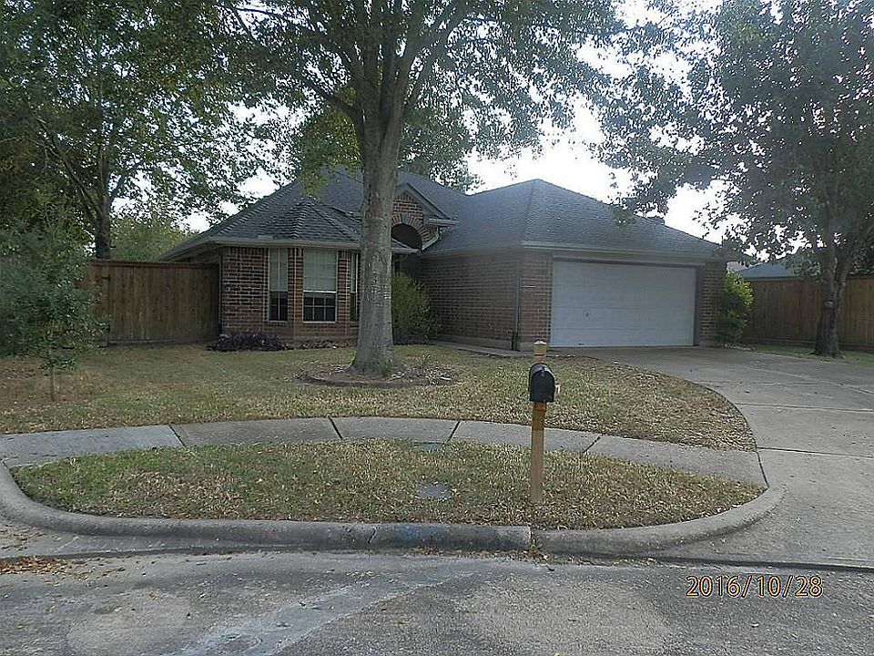 1st image of 21131 Royal Villa Dr