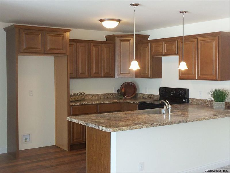 3rd image of 1002 BRUNSWICK MEADOW Way