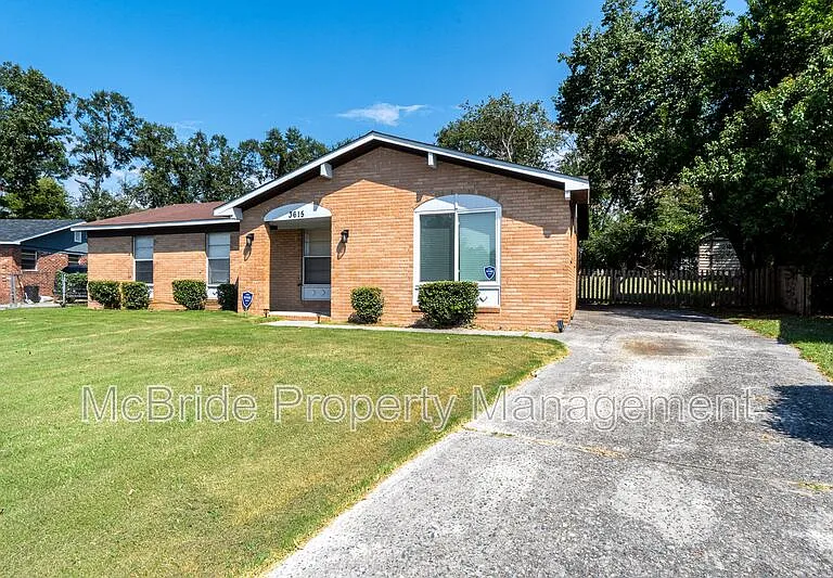 3615 Goldfinch Dr — Photo 2