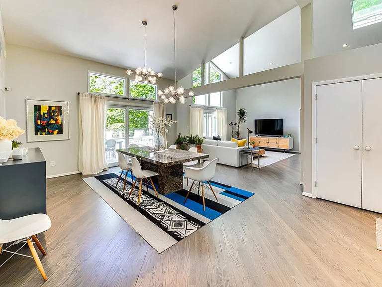 15 Karin Dr — Photo 7
