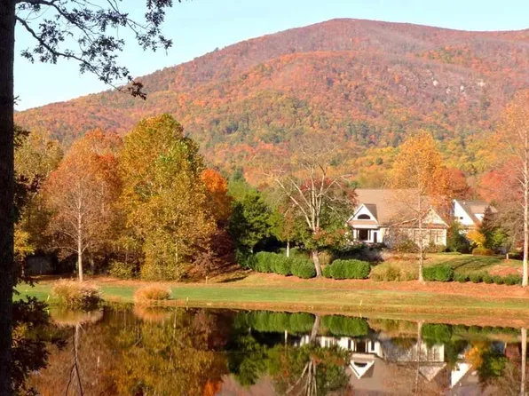 512 Hunters Point, Nellysford, VA 22958